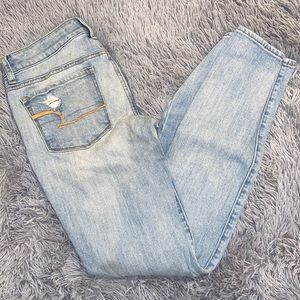 Distressed Boyfriend Jeans